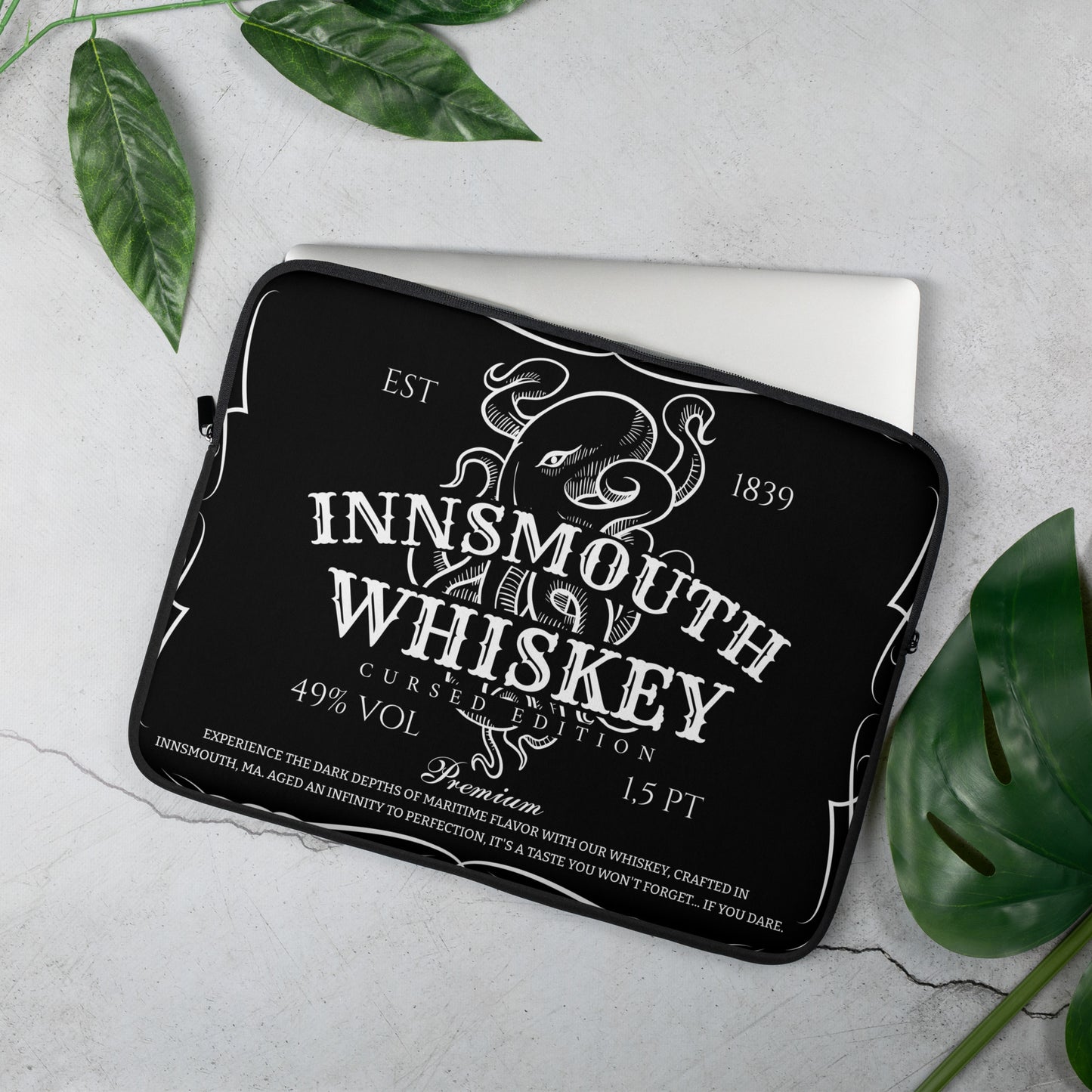 Housse pour ordinateur portable Lovecraft avec étiquette de whisky Innsmouth