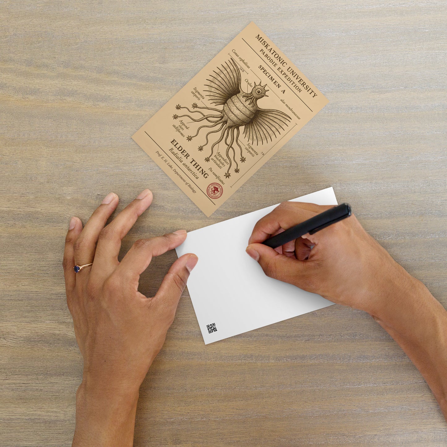 Elder Thing-Exemplar – Pabodie-Expedition, Miskatonic University (1931) Standardpostkarte