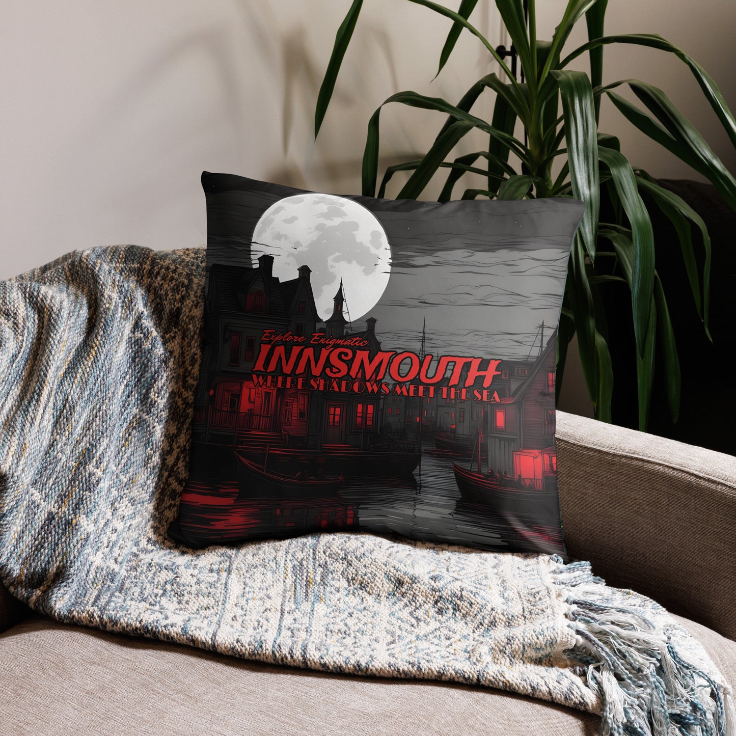 Explora la enigmática funda de almohada Innsmouth